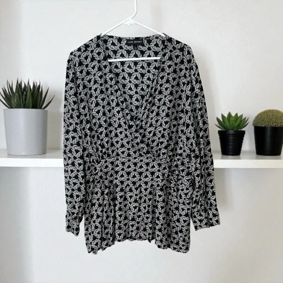 Lane Bryant Black White Chain Link Print Faux Wrap Long Sleeve Blouse Top - Picture 3 of 8